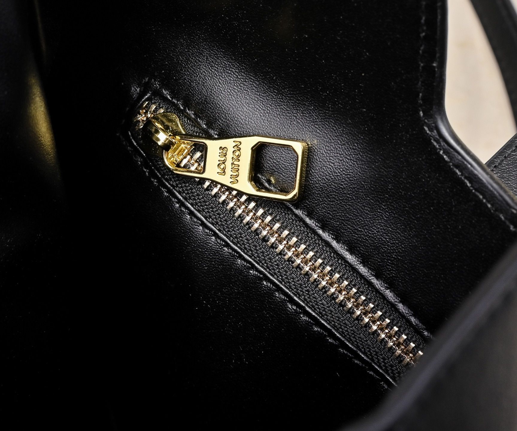 Luxury LV Handbag 120693 Luxury LV Handbag 120693