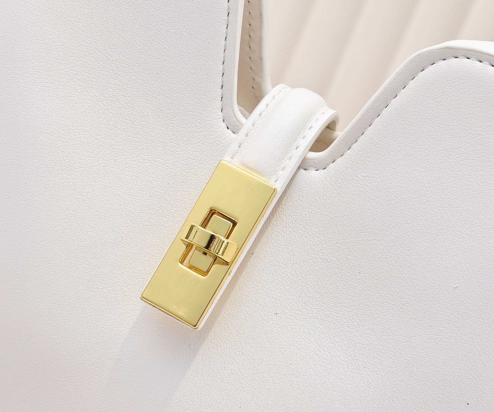 Luxury LV Handbag 120693 Luxury LV Handbag 120693