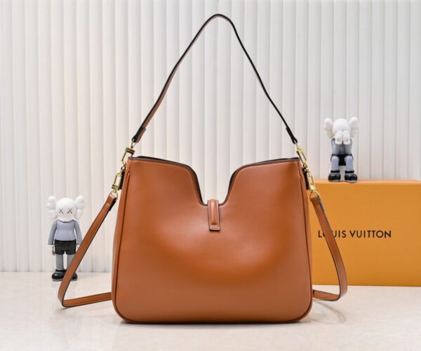 Chic Charm LV Handbag 119563