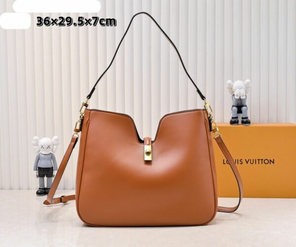 Chic Charm LV Handbag 119563