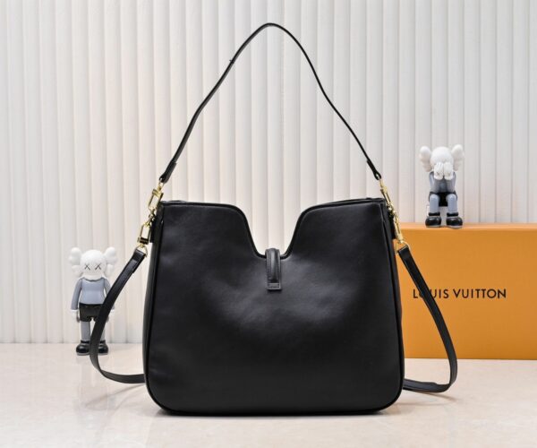 Chic Charm LV Handbag 119563