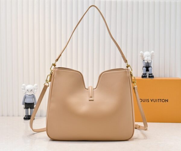 Chic Charm LV Handbag 119563