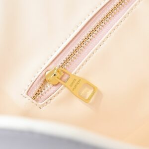 Luxury LV Handbag 119563 31 560294f4 result