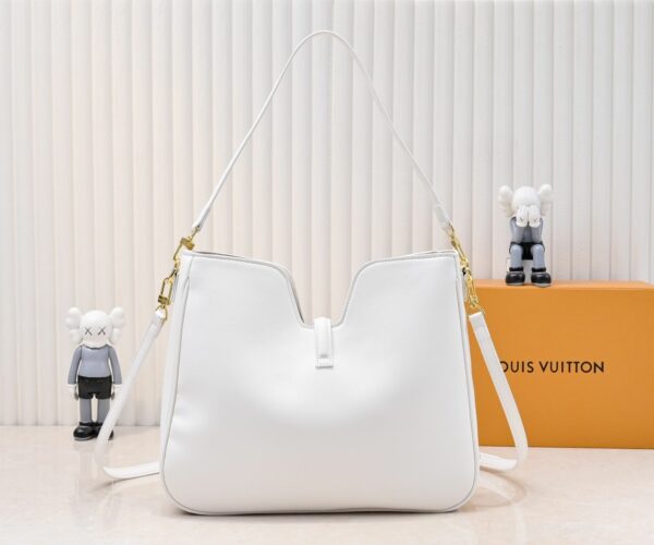 Chic Charm LV Handbag 119563