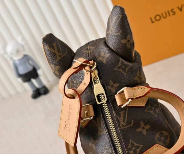 Chic Charm LV Handbag M12617