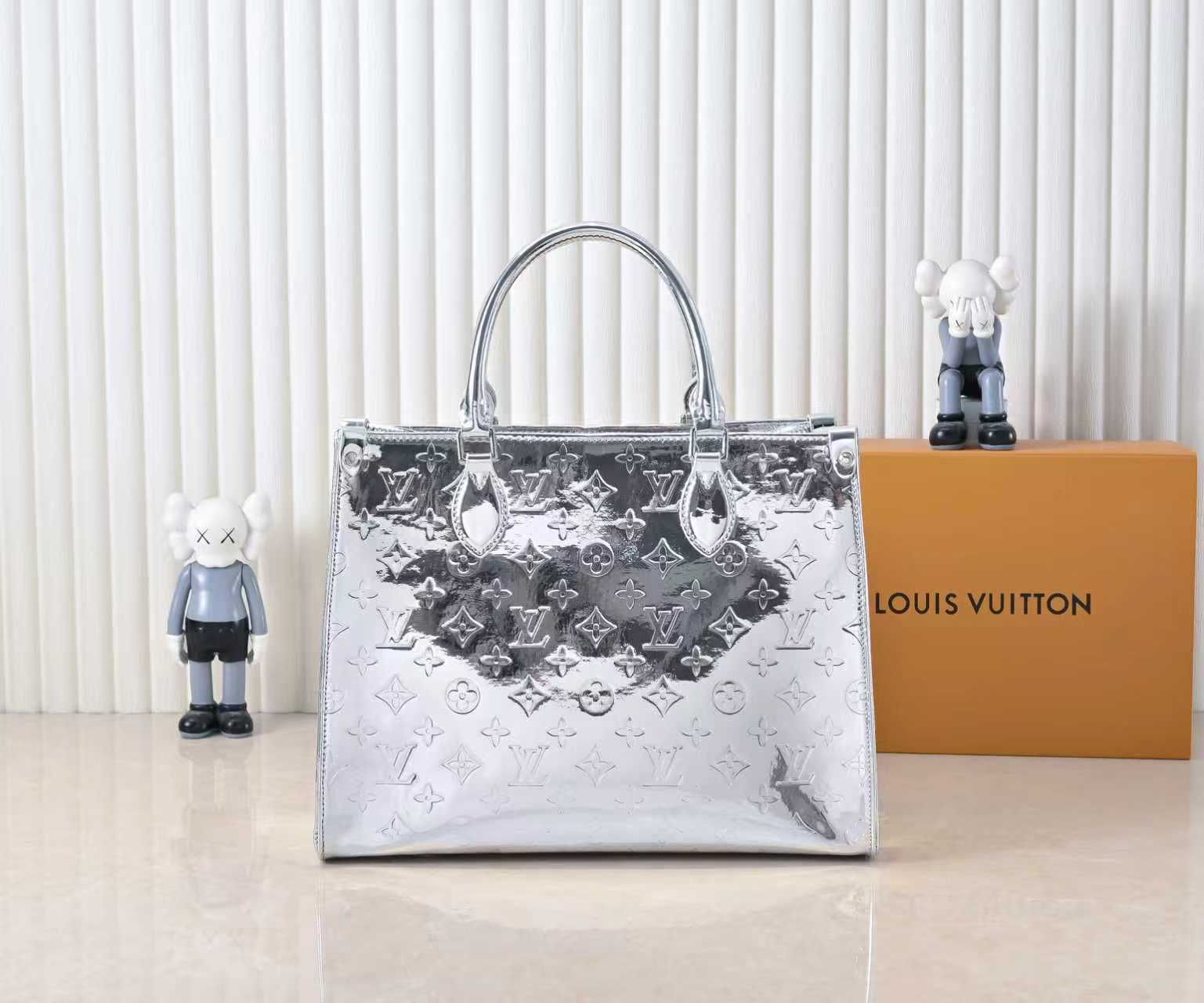 Luxury LV Handbag M45039-M26373 Luxury LV Handbag M45039-M26373