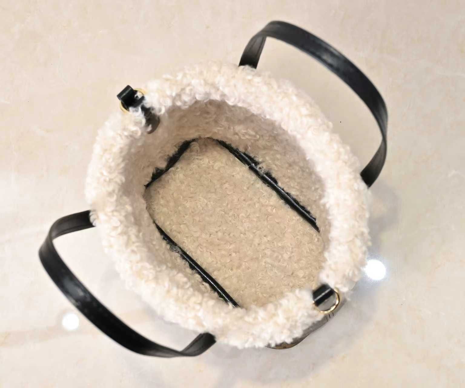 Luxury LV Handbag M26315-M12099 Luxury LV Handbag M26315-M12099