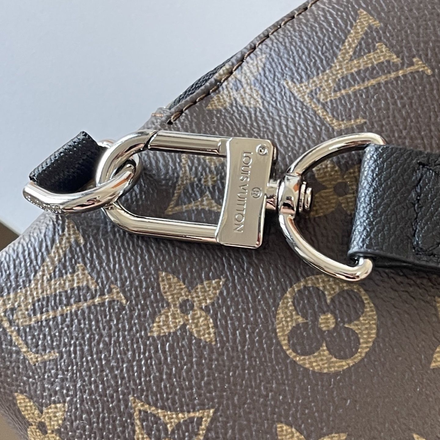 Luxury LV Handbag M26730-M30936 Luxury LV Handbag M26730-M30936