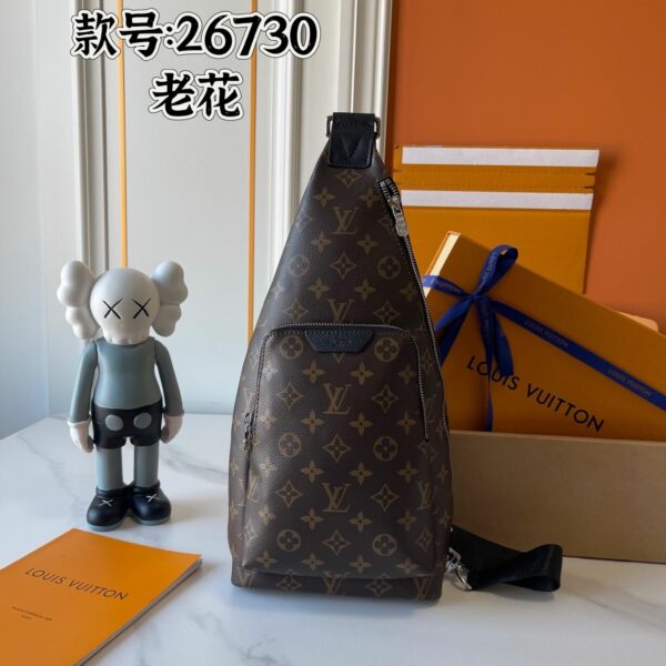 Chic Charm LV Handbag M26730-M30936 Chic Charm LV Handbag M26730-M30936