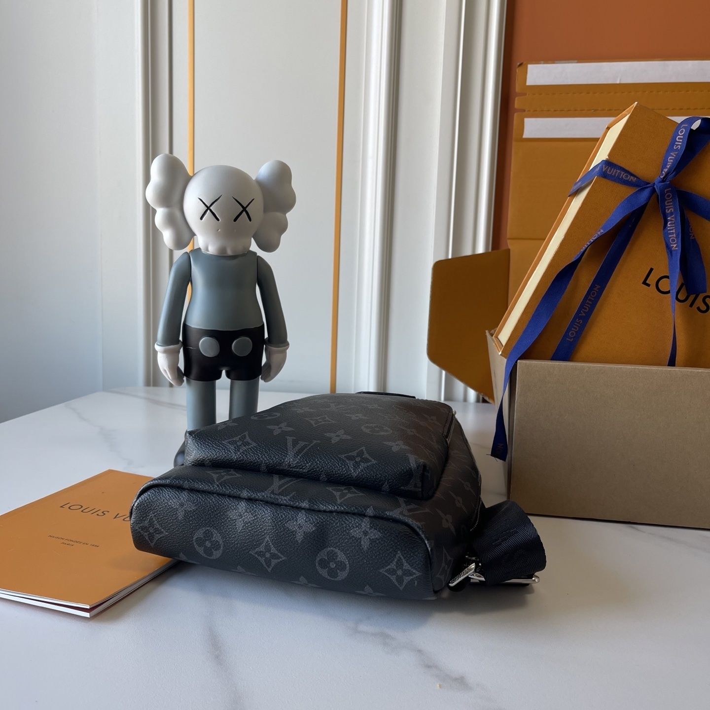 Luxury LV Handbag M26730-M30936 Luxury LV Handbag M26730-M30936