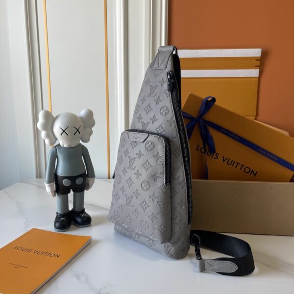 Chic Charm LV Handbag M26730-M30936 Chic Charm LV Handbag M26730-M30936