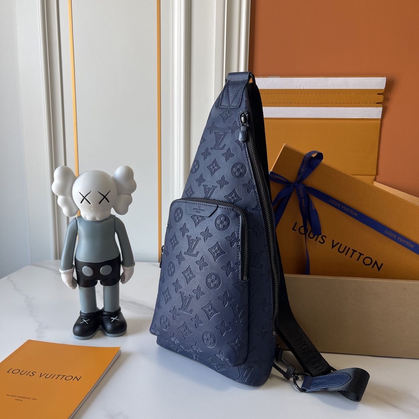 Luxury LV Handbag M26730-M30936 Luxury LV Handbag M26730-M30936