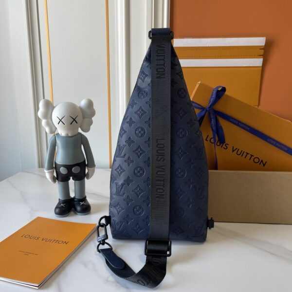 Chic Charm LV Handbag M26730-M30936 Chic Charm LV Handbag M26730-M30936