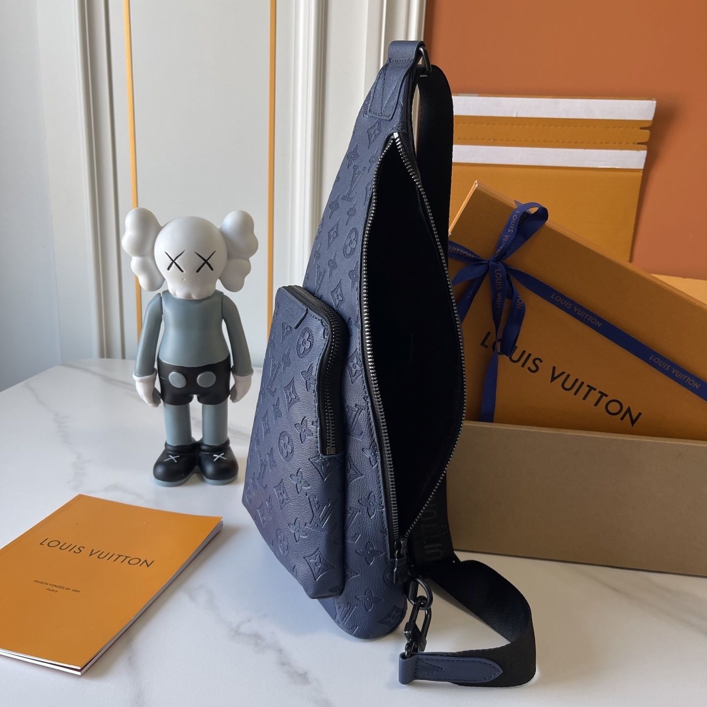 Luxury LV Handbag M26730-M30936 Luxury LV Handbag M26730-M30936