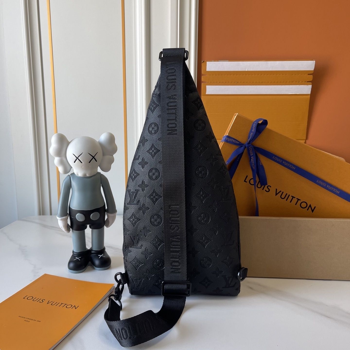 Luxury LV Handbag M26730-M30936 Luxury LV Handbag M26730-M30936