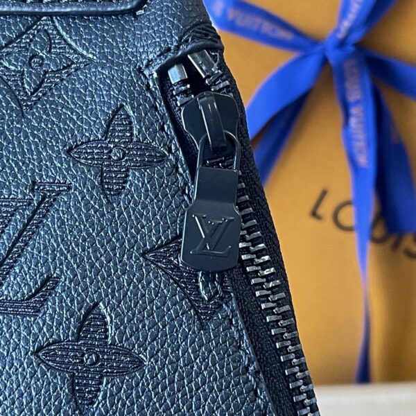 Chic Charm LV Handbag M26730-M30936 Chic Charm LV Handbag M26730-M30936