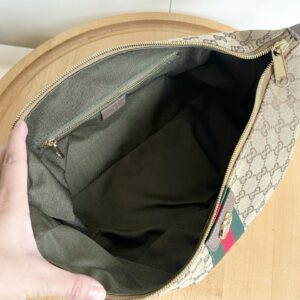 Luxury Gucci Handbag 853972