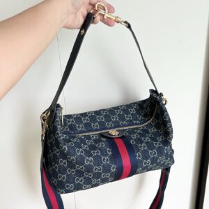 Luxury Gucci Handbag 853972 9 4b2b3a92