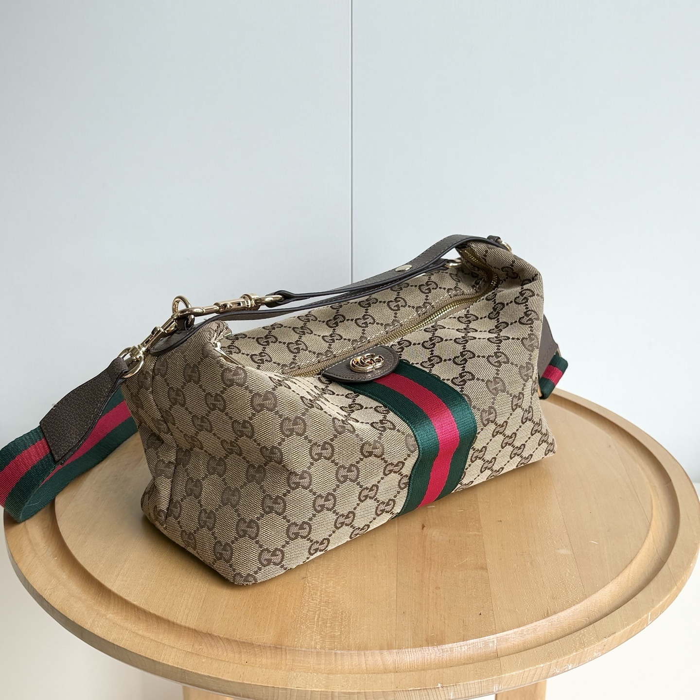Luxury Gucci Handbag 853972 Luxury Gucci Handbag 853972