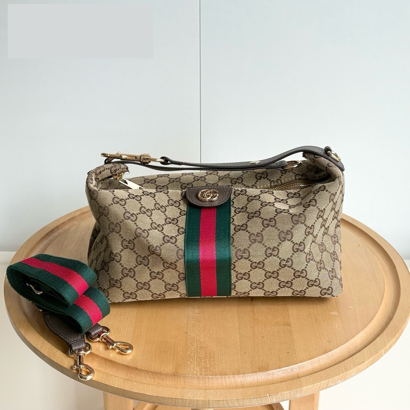 Luxury Gucci Handbag 853972 Luxury Gucci Handbag 853972