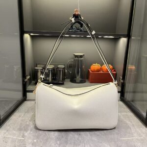 Luxury Gucci Handbag 862530 6 1f2e09b7