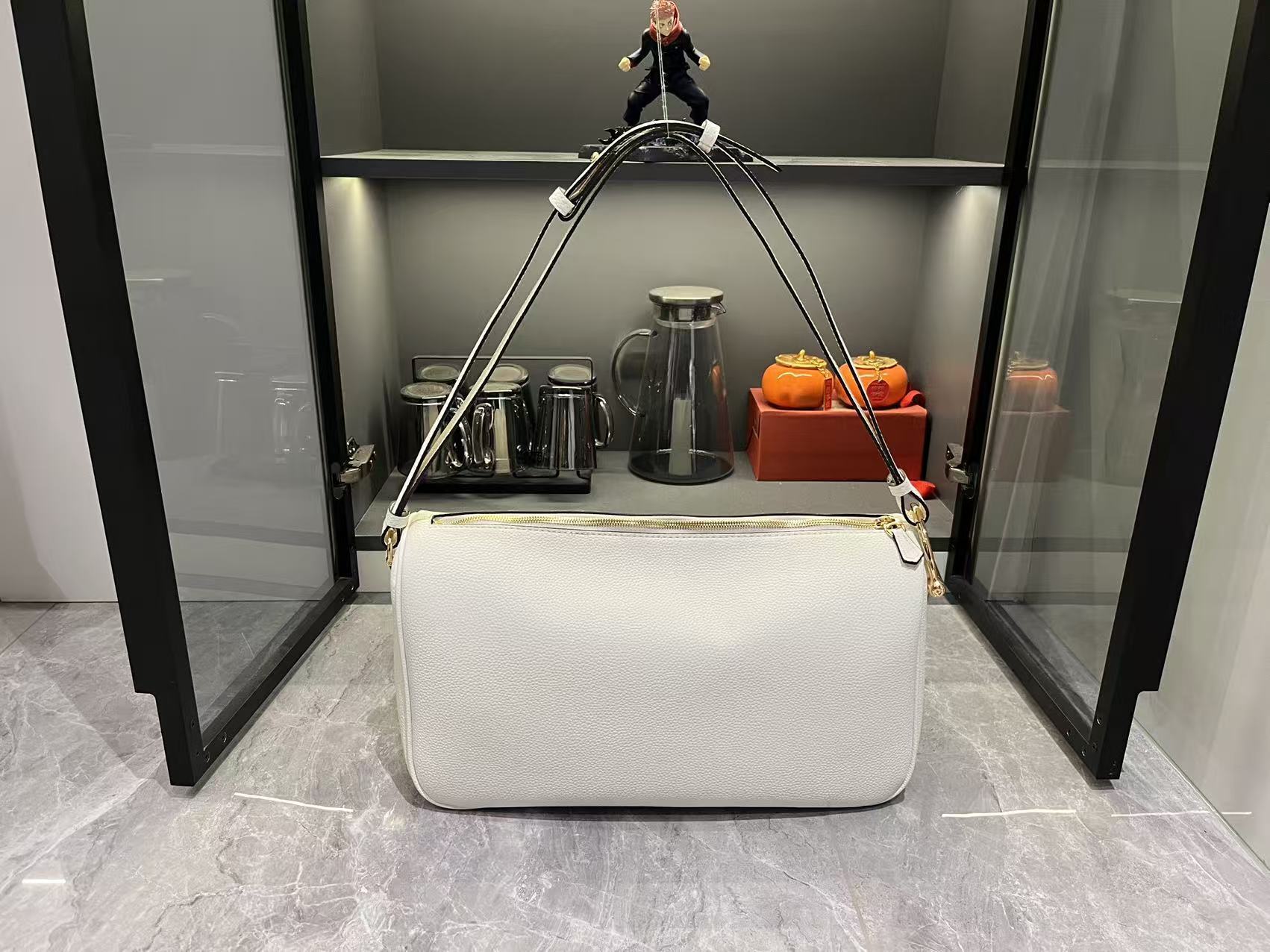 Luxury Gucci Handbag 862530 Luxury Gucci Handbag 862530