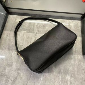 Luxury Gucci Handbag 862530 17 e491c7d7