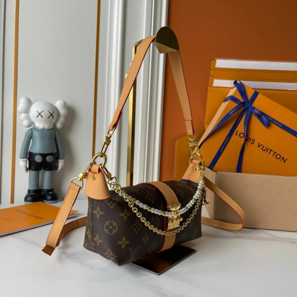 Chic Charm LV Handbag M26191-M26245 Chic Charm LV Handbag M26191-M26245