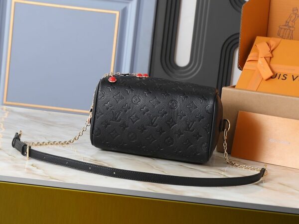Chic Charm LV Handbag M47186-M11323 Chic Charm LV Handbag M47186-M11323