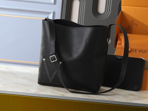 Chic Charm LV Handbag M27022-M26745
