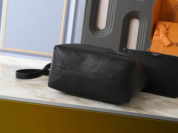Chic Charm LV Handbag M27022-M26745