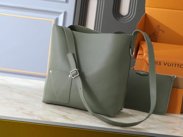 Chic Charm LV Handbag M27022-M26745