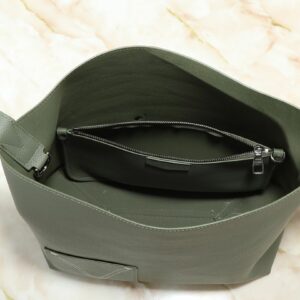 Luxury LV Handbag M27022-M26745 24 a32e957a result