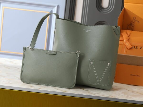 Chic Charm LV Handbag M27022-M26745
