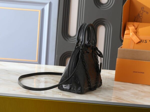 Chic Charm LV Handbag M26084-M27812