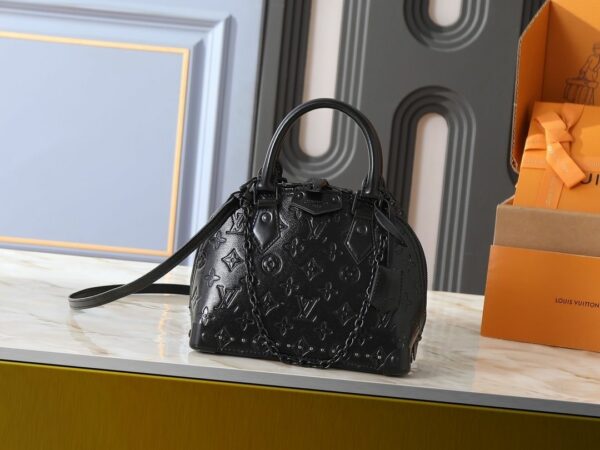 Chic Charm LV Handbag M26084-M27812