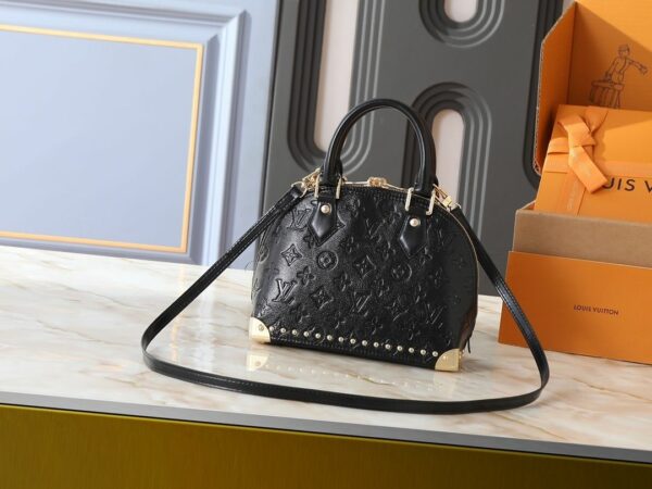 Chic Charm LV Handbag M26084-M27812