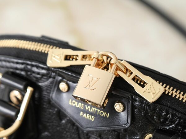 Chic Charm LV Handbag M26084-M27812