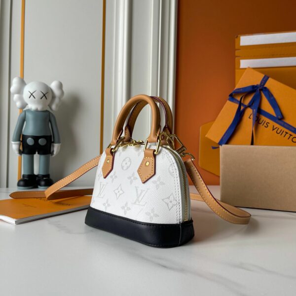Chic Charm LV Handbag M13416-M53152