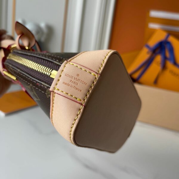 Chic Charm LV Handbag M13416-M53152