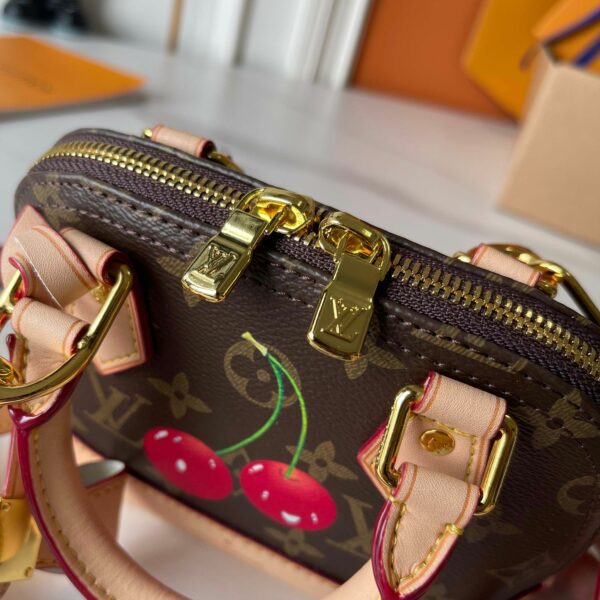 Chic Charm LV Handbag M13416-M53152