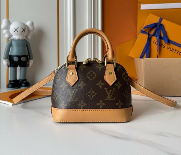 Chic Charm LV Handbag M13416-M53152