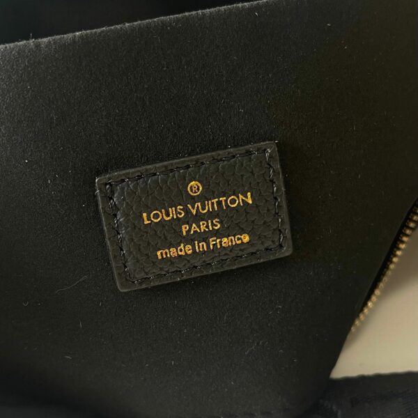 Chic Charm LV Handbag 12939 Chic Charm LV Handbag 12939