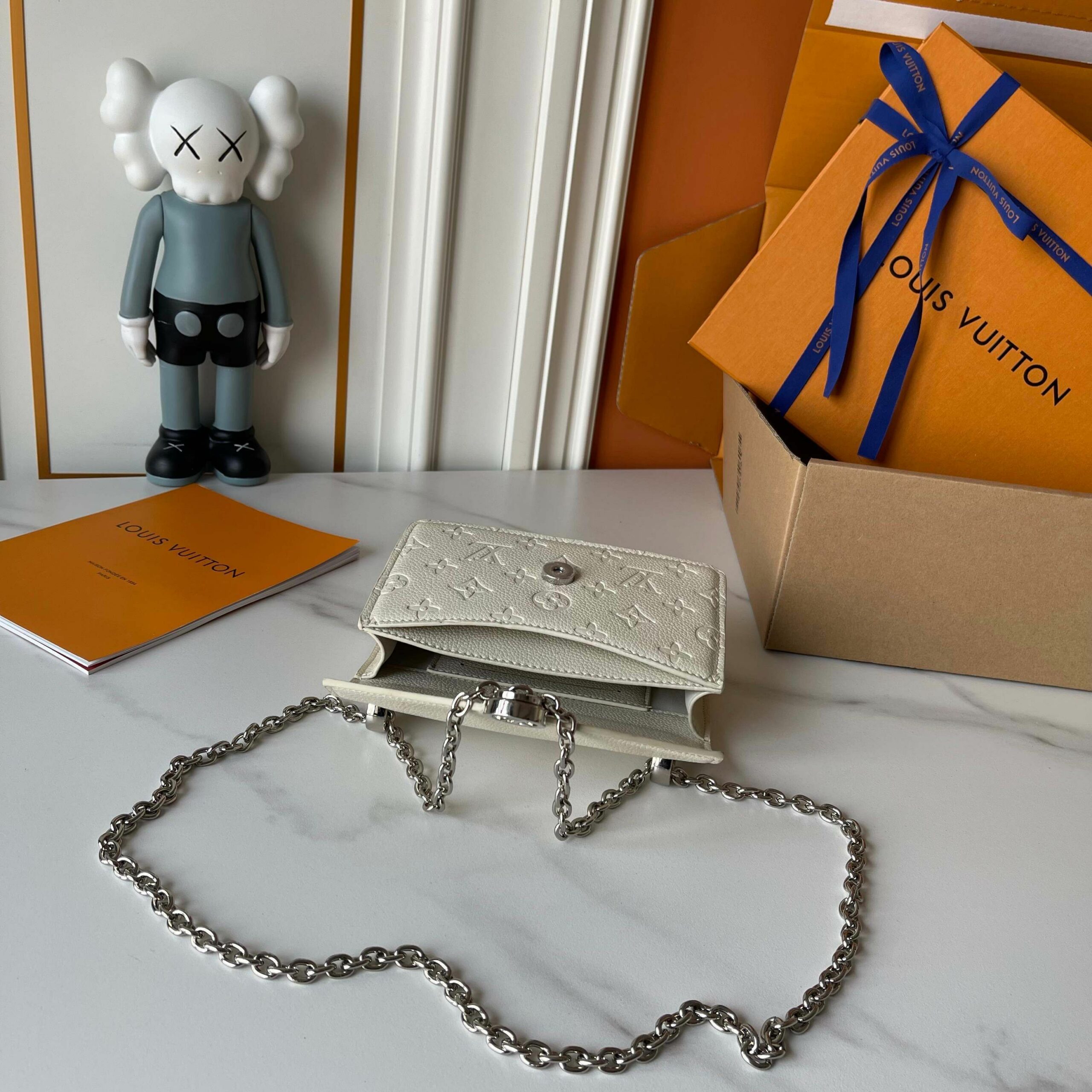 Luxury LV Handbag M13569-M13570-M25814 Luxury LV Handbag M13569-M13570-M25814