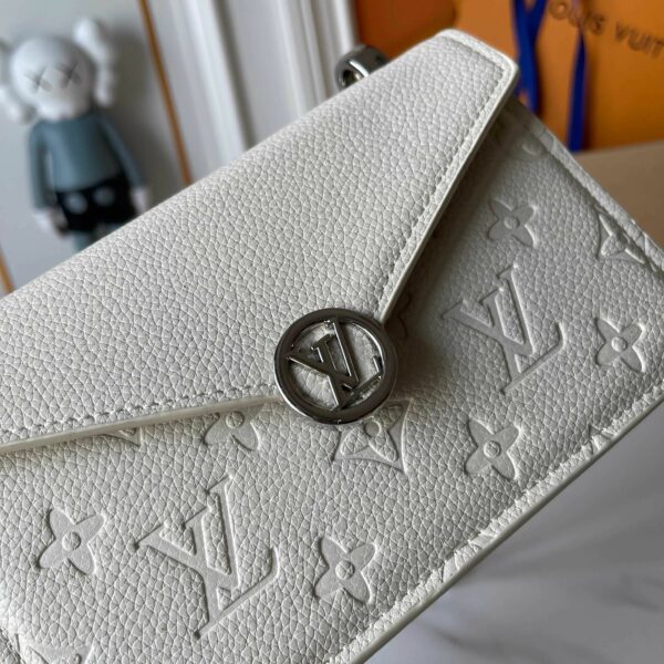 Chic Charm LV Handbag M13569-M13570-M25814 Chic Charm LV Handbag M13569-M13570-M25814