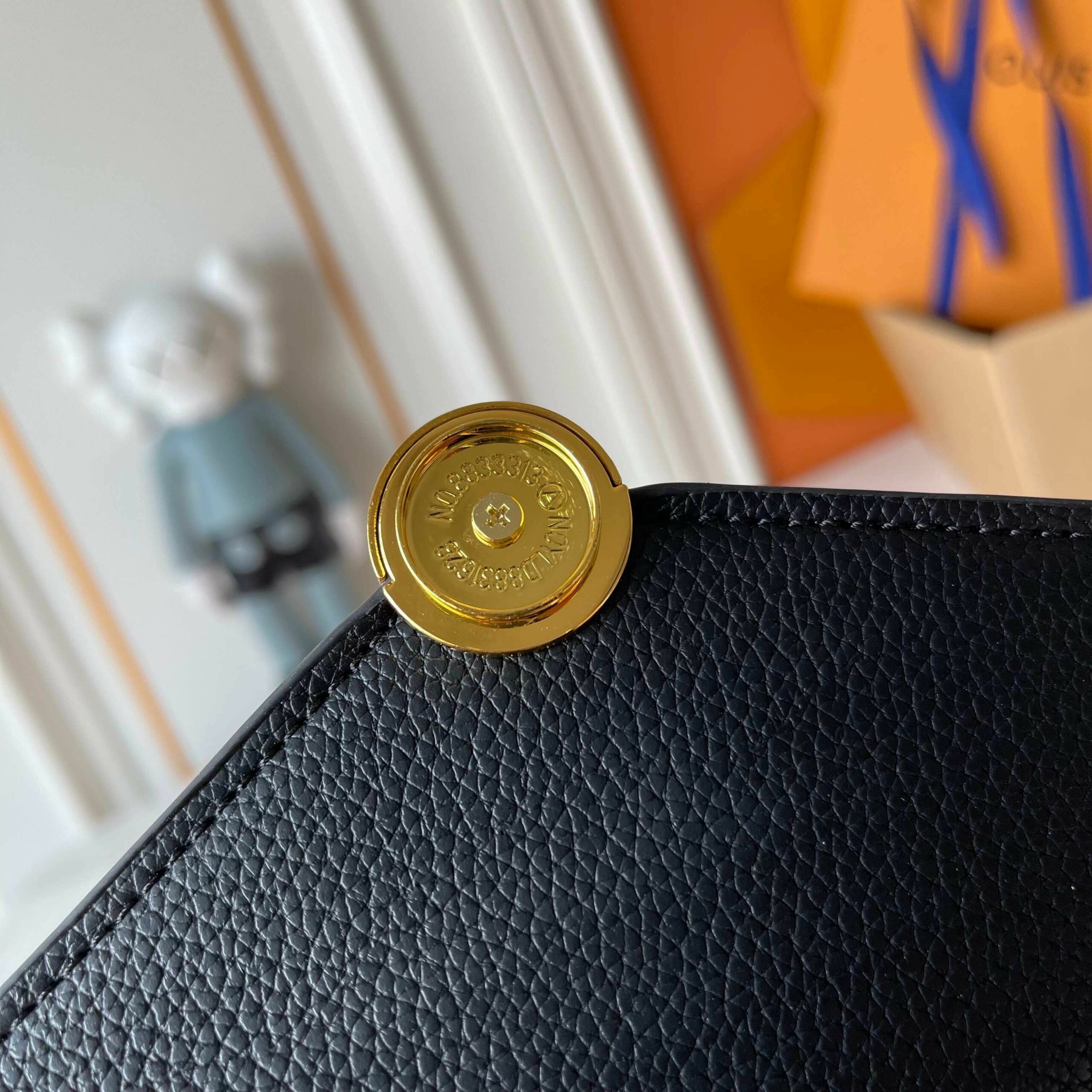 Luxury LV Handbag M13569-M13570-M25814 Luxury LV Handbag M13569-M13570-M25814