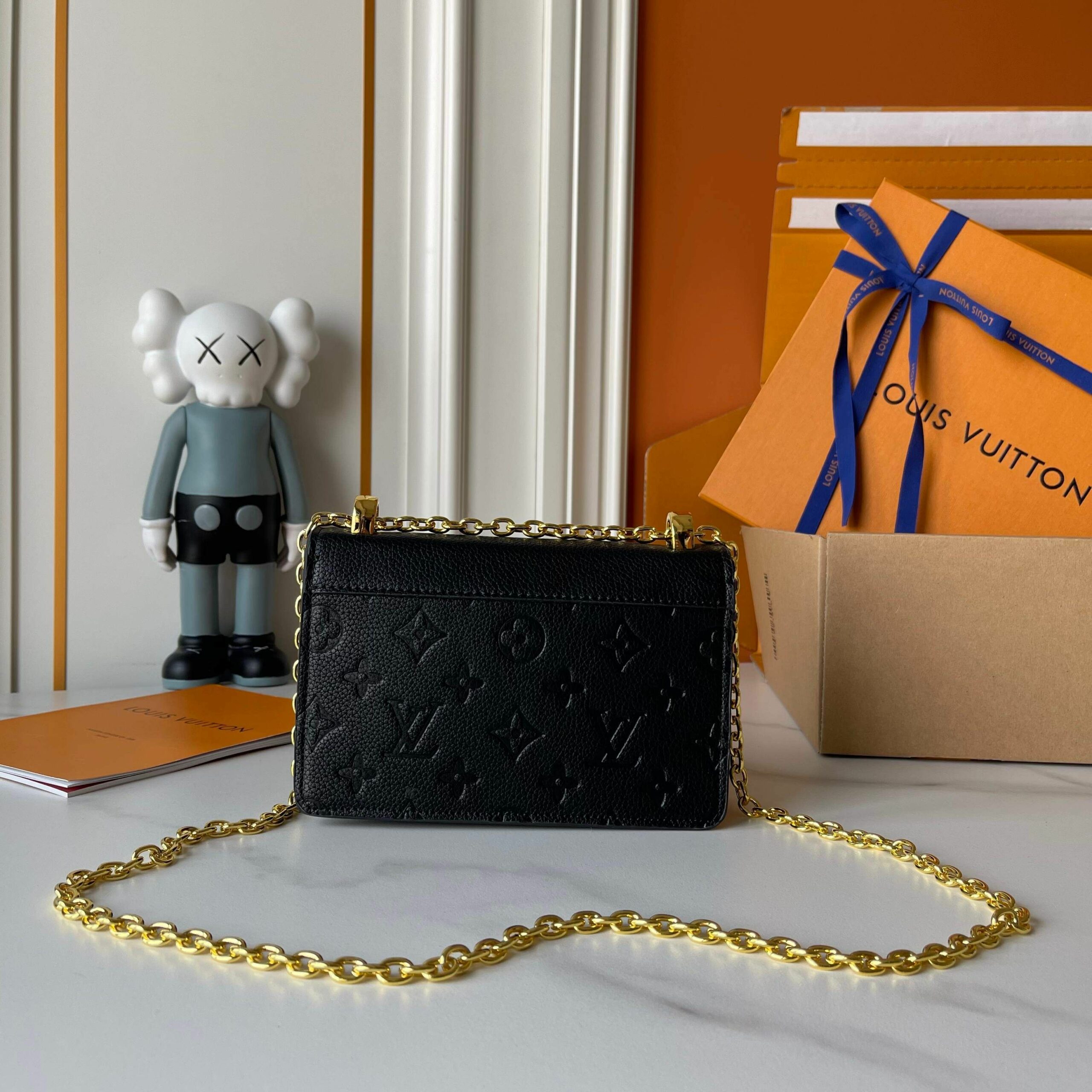 Luxury LV Handbag M13569-M13570-M25814 Luxury LV Handbag M13569-M13570-M25814