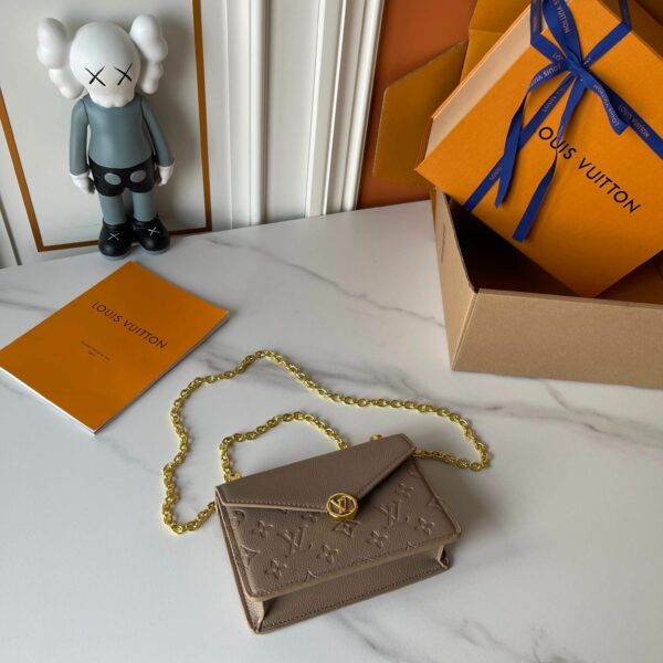 Chic Charm LV Handbag M13569-M13570-M25814 Chic Charm LV Handbag M13569-M13570-M25814