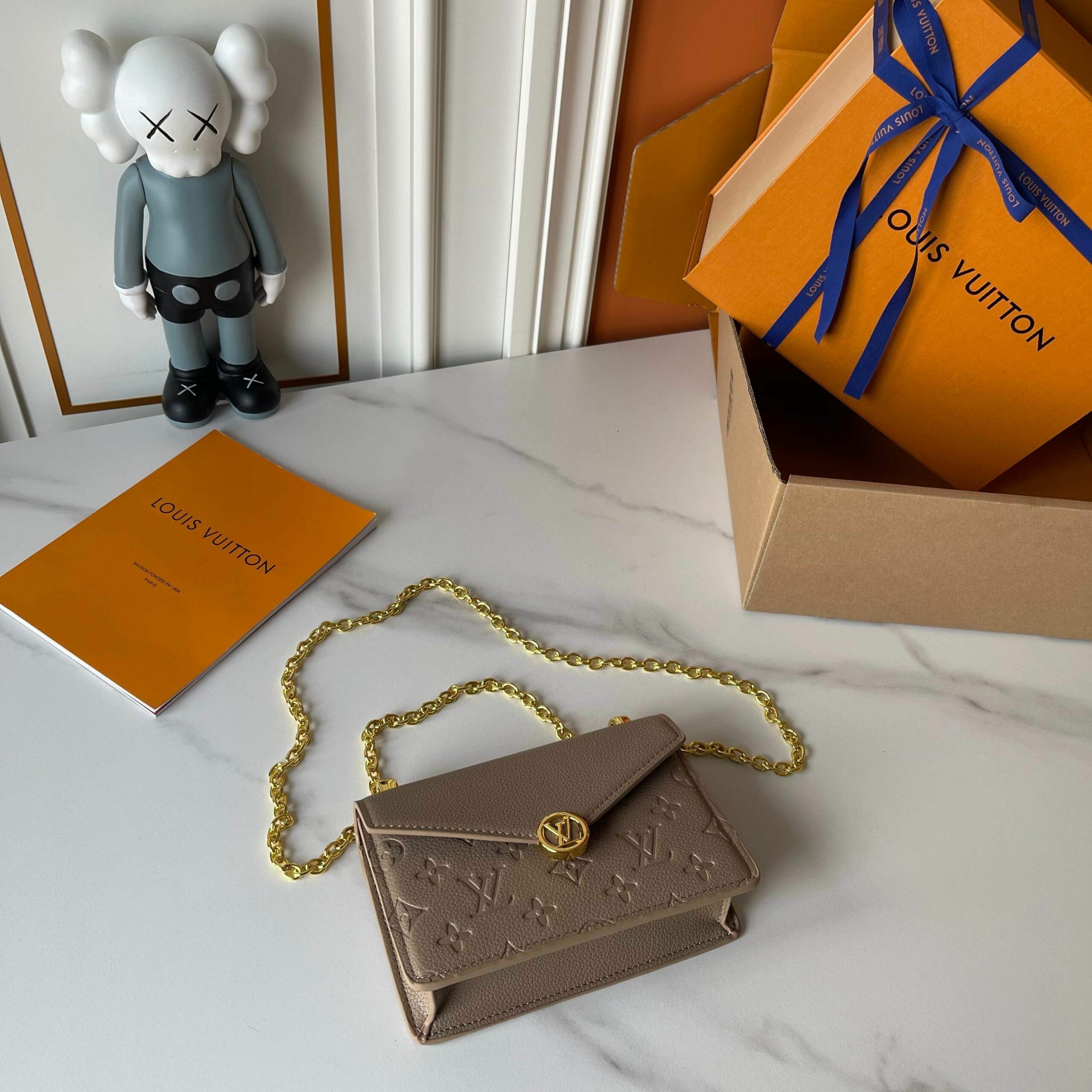 Luxury LV Handbag M13569-M13570-M25814 Luxury LV Handbag M13569-M13570-M25814