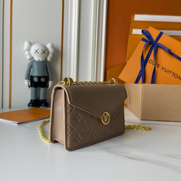Chic Charm LV Handbag M13569-M13570-M25814 Chic Charm LV Handbag M13569-M13570-M25814